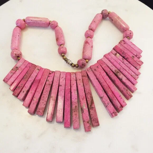 FAB AMAZING NATURAL PINK RHODOCHROISITE GRADUATED STONE SLAB FRINGE NECKLACE 47